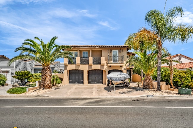 Building Photo - 30420 Longhorn Dr