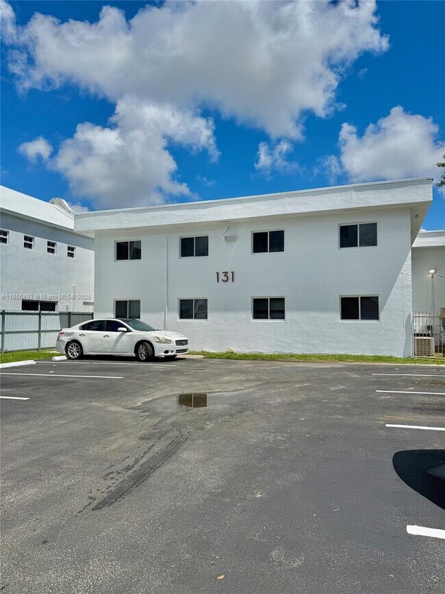 Building Photo - 131 NW 77th St