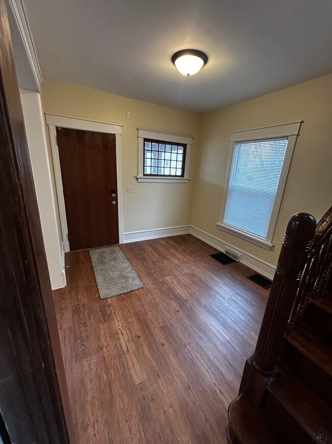 Foto del edificio - 328 14th St SE