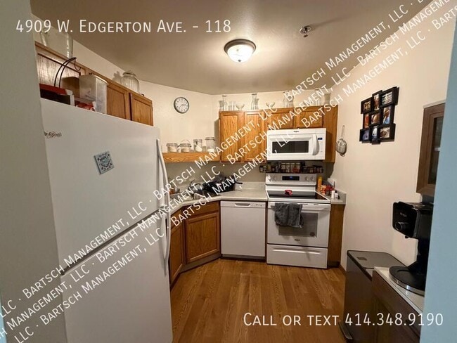 Building Photo - 4909 W Edgerton Ave