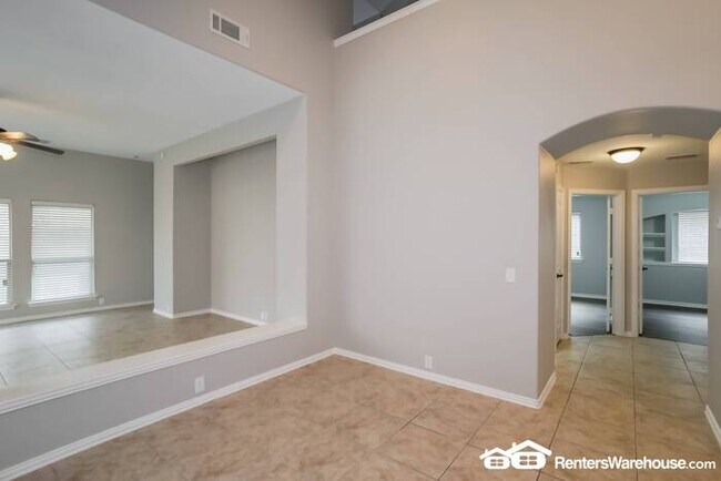 Building Photo - Need More Space!! 4 Bedroom with an office...