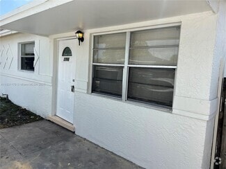Building Photo - 2766 NW 9th Pl