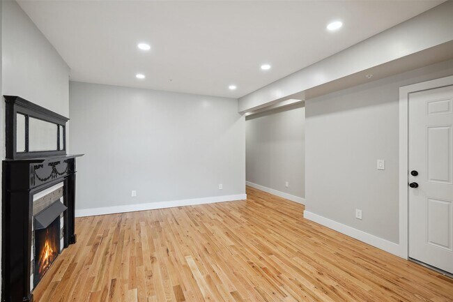 Foto del edificio - 405 Grand St