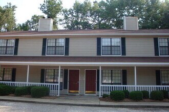 Building Photo - 690 Archdale Dr