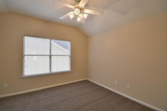 Foto del edificio - 17210 Mitchell Pass Ln
