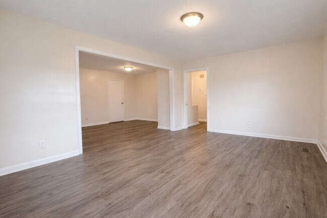 Foto del edificio - 1205 Broadus Ave SE