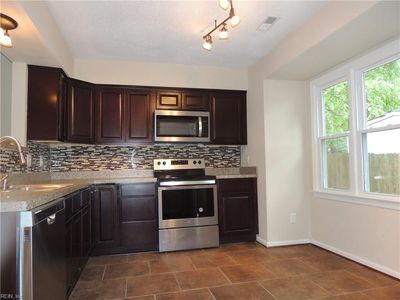 Building Photo - 713 Rock Creek Ct