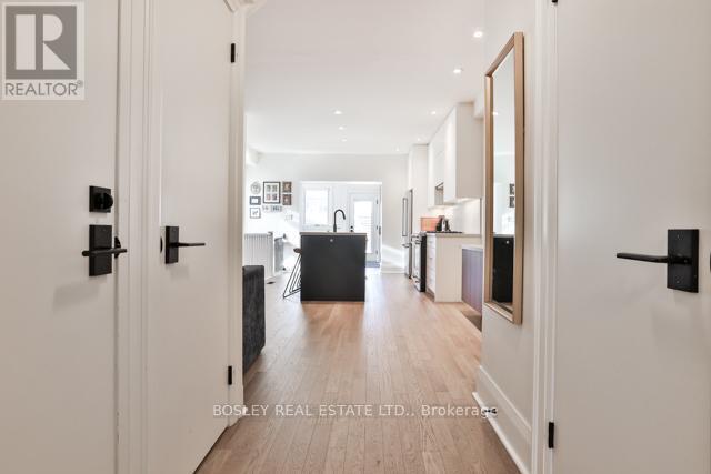 Building Photo - 98 Hampton Ave