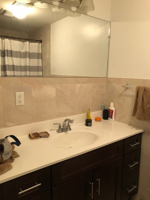 Foto del edificio - 919 Willow Ave