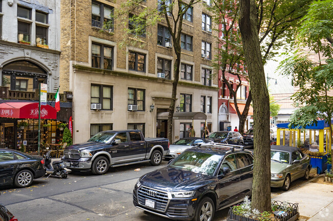 74 W 68th St New York, NY 10023 - The Morleigh