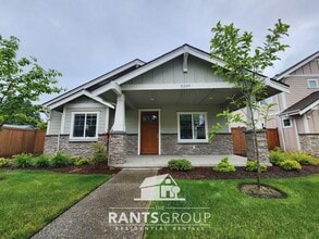 Building Photo - 2209 Trl Vw St NE