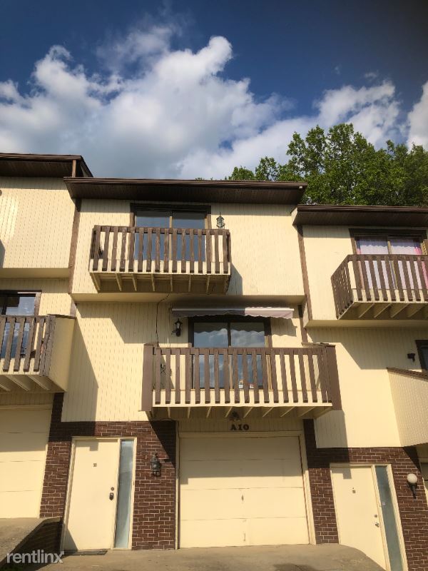 Primary Photo - 2 br, 2 bath Townhome - 1238 Van Voorhis Rd