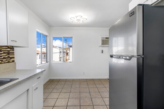 kitchen dining area - 7610 Romaine St