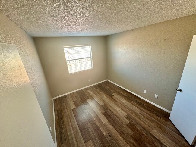 1 BR 1 BA Bedroom - Southview