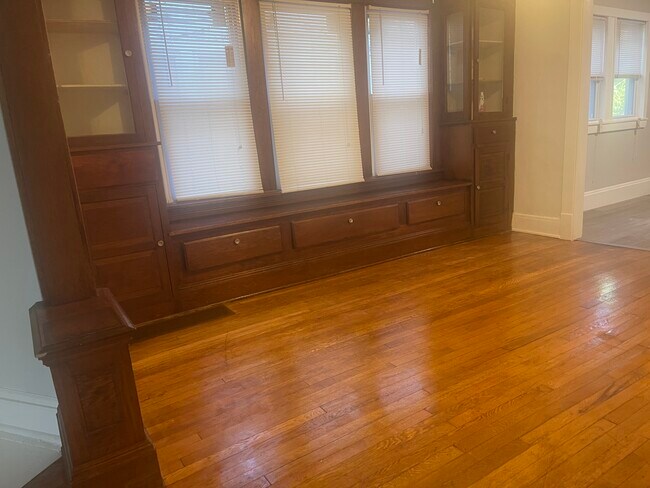 Foto del edificio - 9508 Pierpont Ave