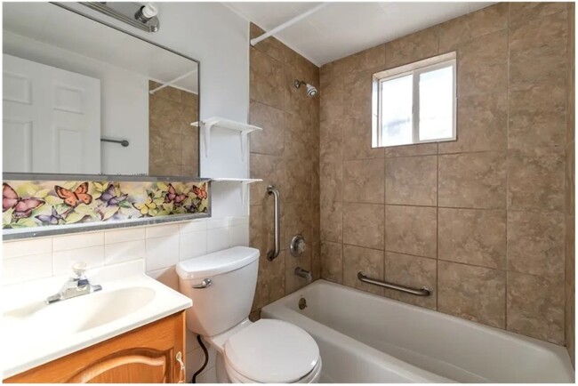 Building Photo - 2650 S 8990 W - DUPLEX