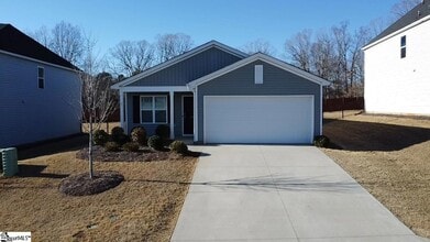 Building Photo - 476 Thomas Aly Building Photo - 476 Thomas Aly