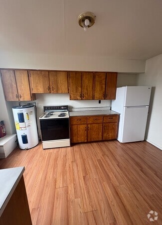 Building Photo - 36 N Gallatin Ave