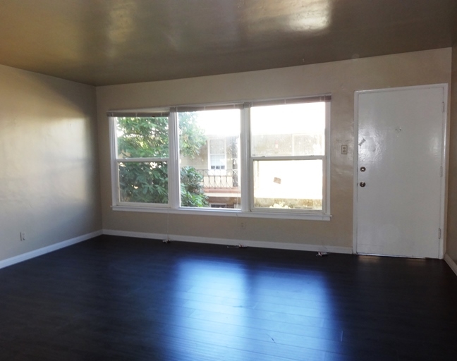 Living Area - Pine Avenue Apartments