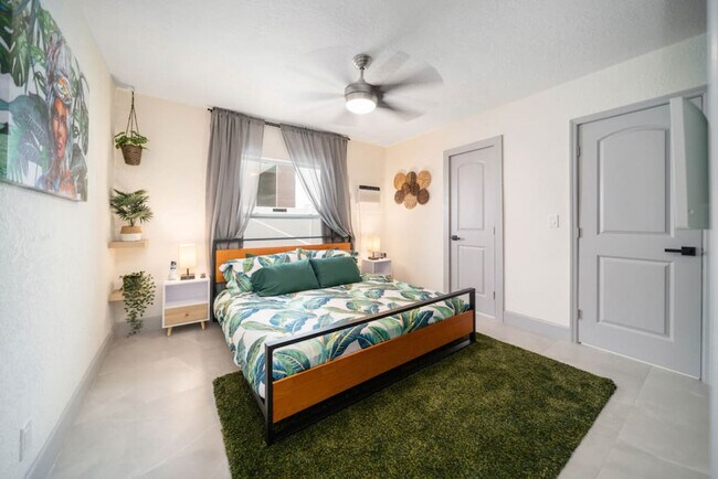 Foto del edificio - 1702 NE 9th St