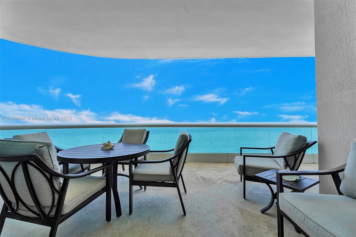 Primary Photo - 16051 Collins Ave