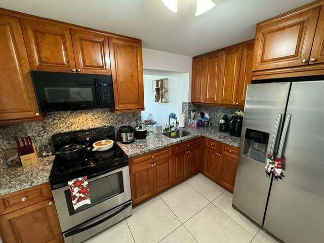 Building Photo - 8400 SW 133rd Avenue Rd