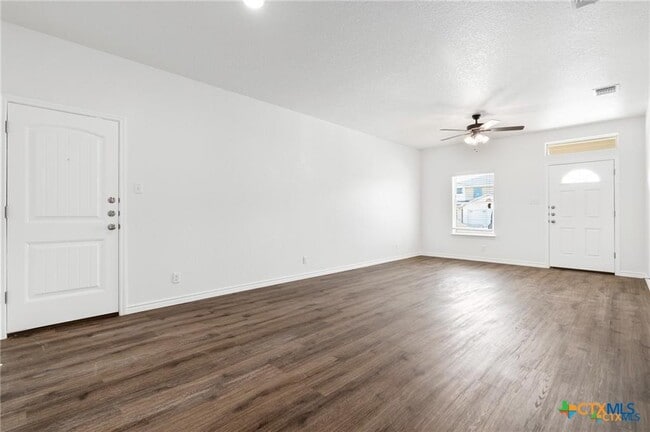 Building Photo - 3509 Abraham Dr