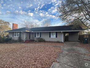 Building Photo - 521 Avalon Pl