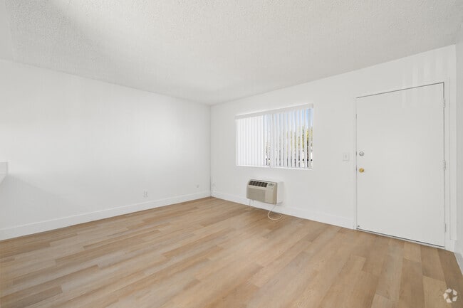 1BR, 1BA - 560SF - Living Room - Terre at 1037