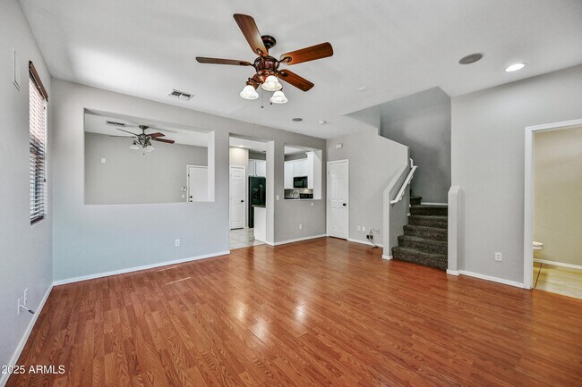 Building Photo - 7104 S 7th Ln