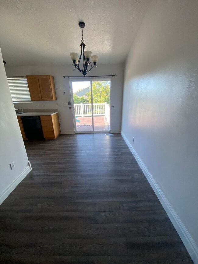 Foto del edificio - 3 Bed 2 Bath House for Rent in Syracuse