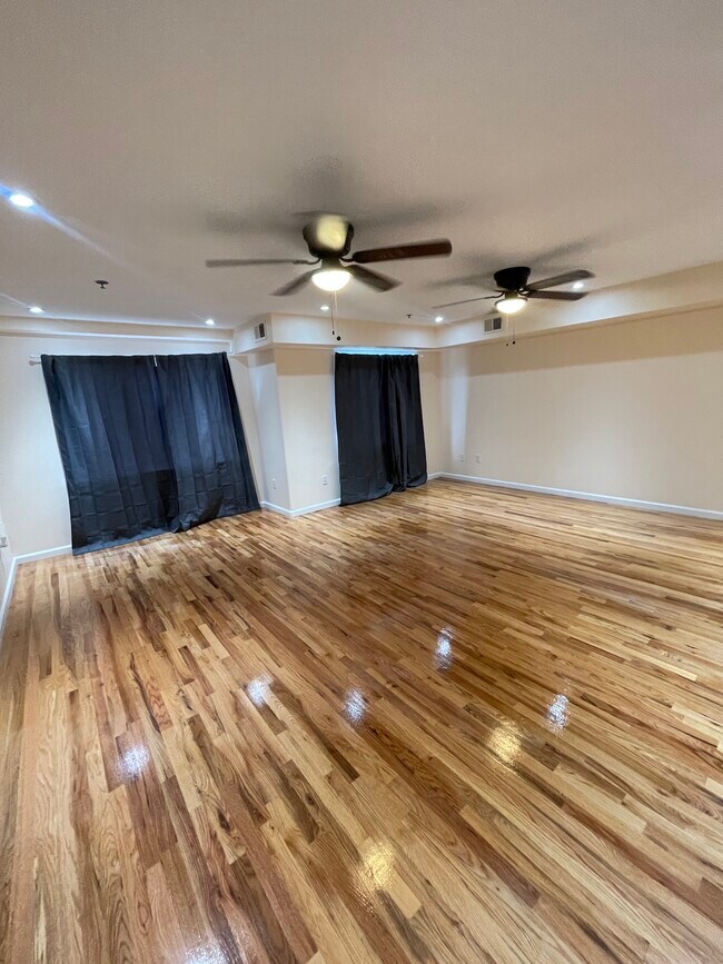 Foto del edificio - 93 Osborne Ter