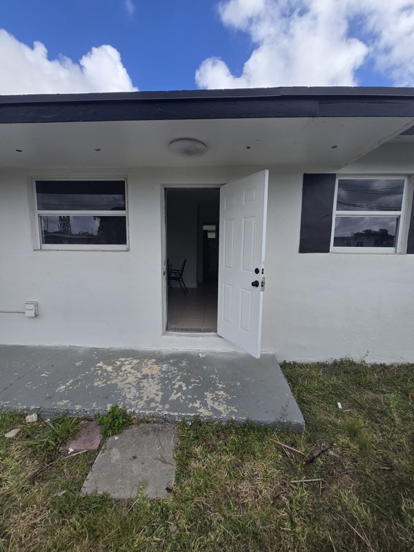 Photo - 26633 SW 138th Ct Apartment