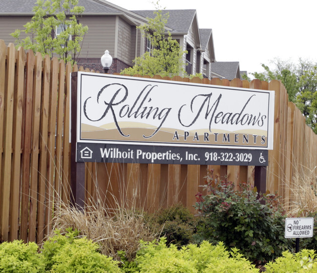 Letreros - Rolling Meadows Apartments