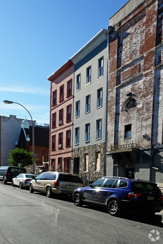 Primary Photo - 248 19th St