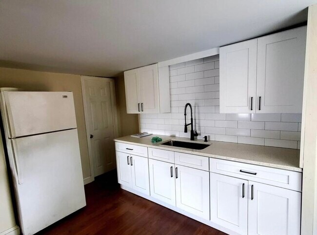 Foto del edificio - 474 Carrington Ave