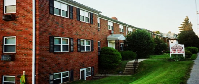 Primary Photo - Janwood Apartments