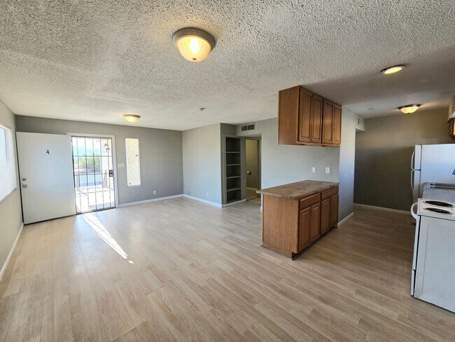 Foto del edificio - 833 N Bruce St
