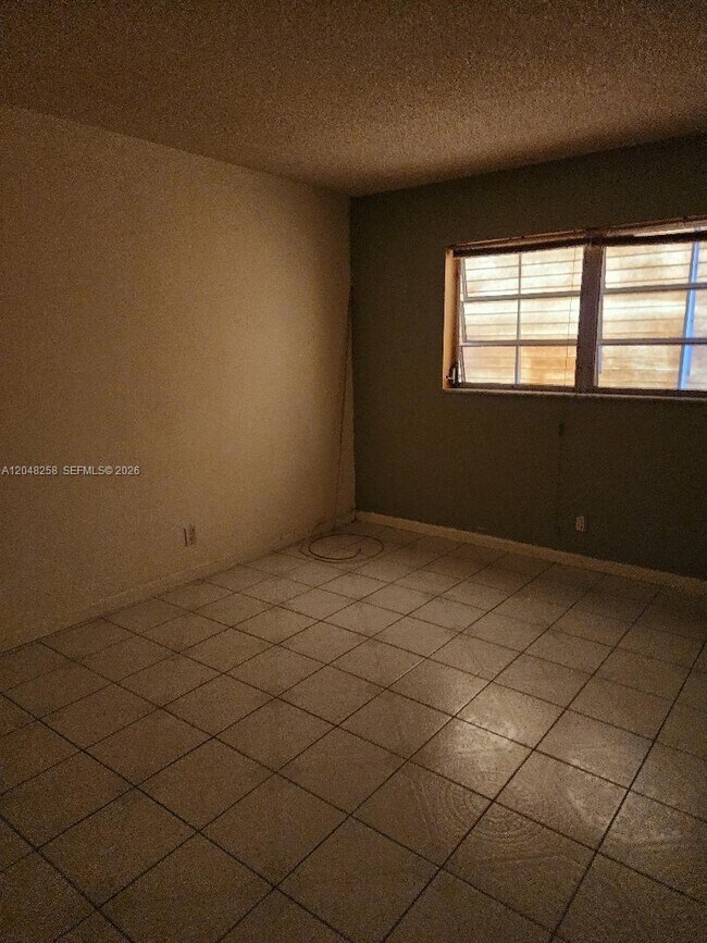 Foto del edificio - 1621 NW 46th Ave