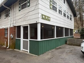 Building Photo - 171 Springdale St