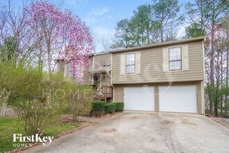 Building Photo - 1648 Olde Oak Dr
