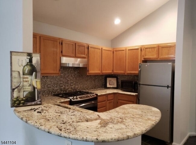Building Photo - 511 Chatfield Dr