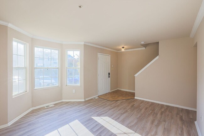 Foto del edificio - 1237 Splashing Brook Dr