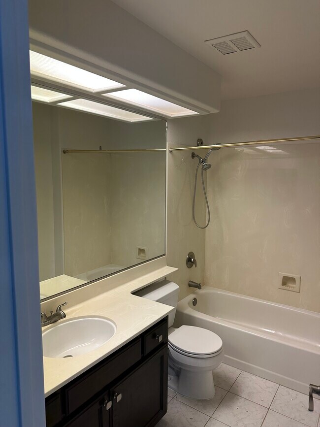 Foto del edificio - 542 Mill River Ln