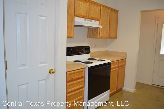Building Photo - 936 Rosewood Dr