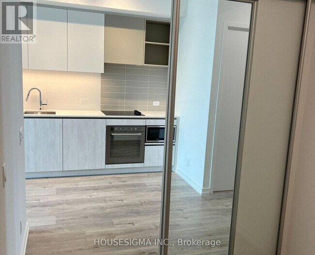 Photo du bâtiment - 7890-7890 Jane St