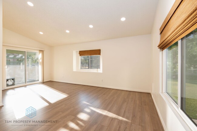 Building Photo - 8407 Spring Desert Pl