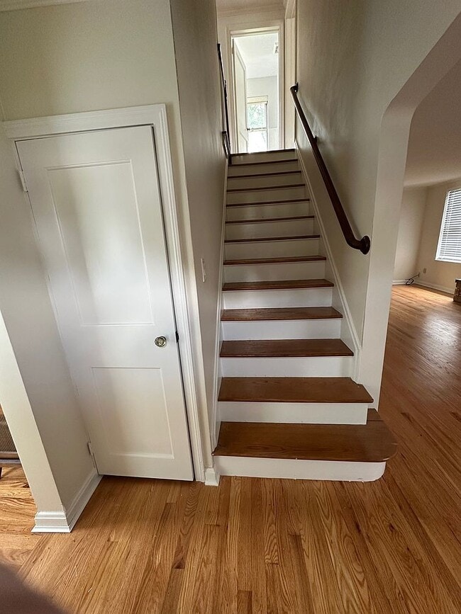 Building Photo - 24 Brace Rd