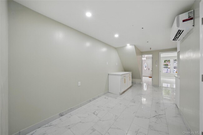 Foto del edificio - 234 Quincy Ave
