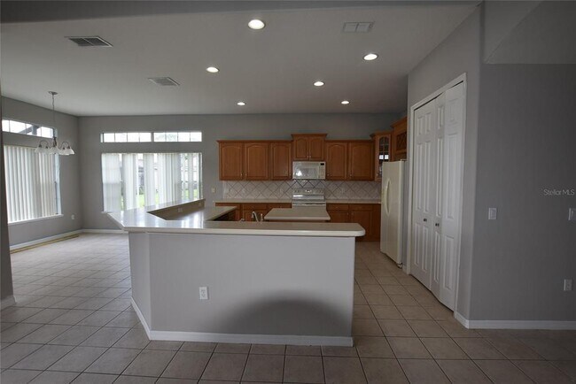 Foto del edificio - 1706 Swallowtail Ln